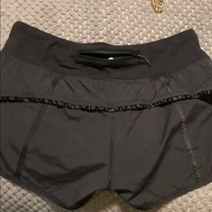 Lulu lemon sped short